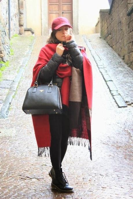 Caps + Poncho Burgundy - OUT-FIT