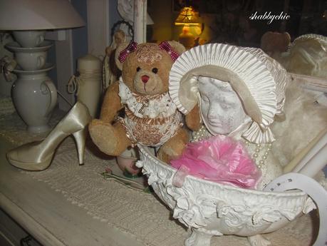 io sto con i miei Teddybears, fuori piove.