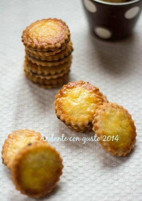 Biscottini sandwich di Martha ed il piacere di giocare