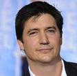 Ken Marino sarà il fidanzato di Casey Wilson in NBC “Marry Me”