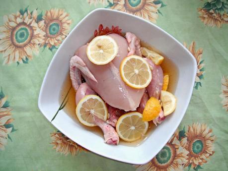 Pollo al limone con chips di patate viola (cottura nel cartoccio)