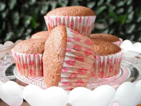 Muffins semplici al cioccolato fondente