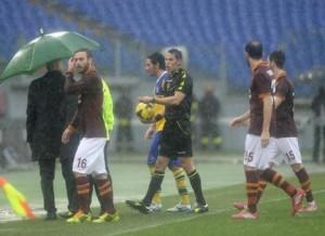 Roma-Parma sospesa per pioggia