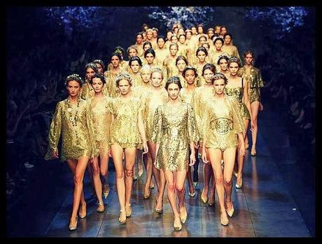 IL SENSO DELLE DONNE PER LA FASHION WEEK!