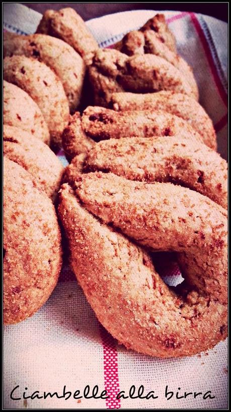 CIAMBELLE ALLA BIRRA ROSSA (Red beer biscuits)