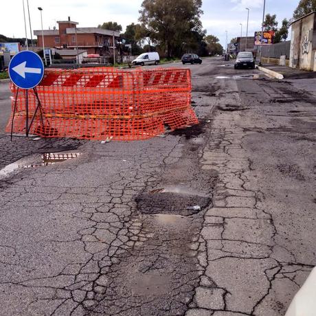 Danni per le buche, parla il meccanico. Ecco perché, a quanto pare, già il 5% dei romani ha speso una media di 150€ per riparare l'auto in questi giorni