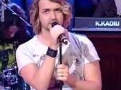 dice Valerio Scanu sempre centro gossip della polemica? quando mai? E…intanto FIMI solo Boss vero onore!