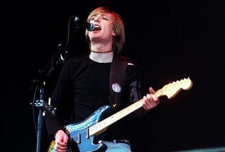Il frontman dei Kula Shaker, oggi 41enne