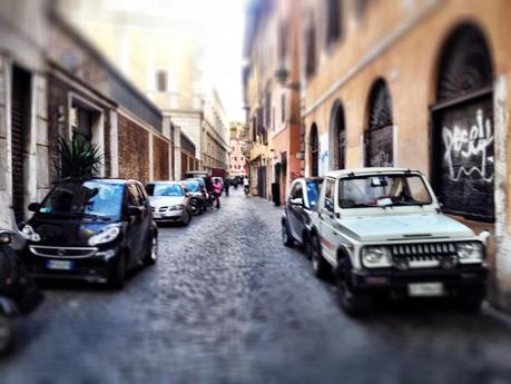 Via Urbana, Via del Pellegrino (e tante altre). E' la Soprintendenza di Stato che si oppone alla riqualificazione. Mobilitiamoci tutti: scriviamogli!