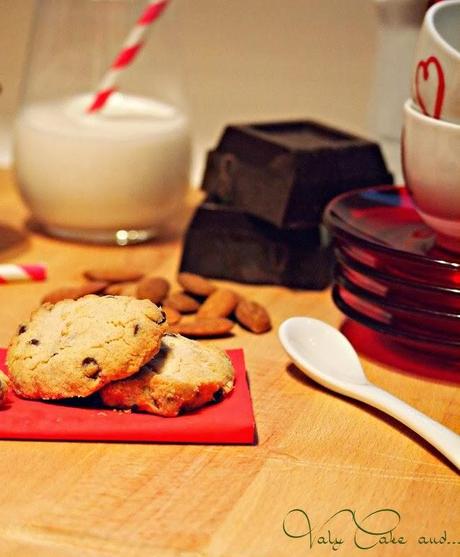 Biscotti cioccolato e mandorle senza uova