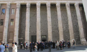 Hadrianeum  Tempio di Adriano   Roma cinta del GRA  Grande Raccordo Anulare