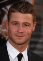 Gotham: Ben McKenzie è il commissario Gordon Gotham Danny Cannon Bruno Heller Ben McKenzie 