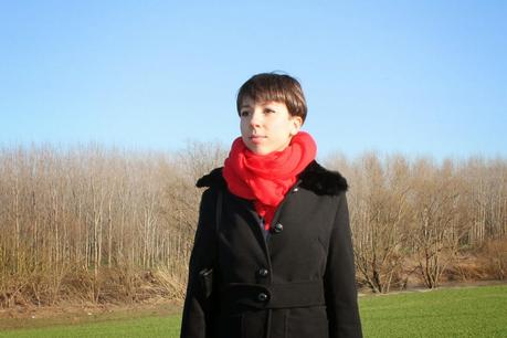 Camaieu red scarf
