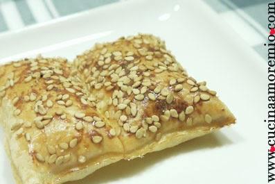 Salatini al sesamo e parmigiano