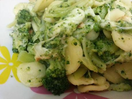 Orecchiette broccoletto e provola