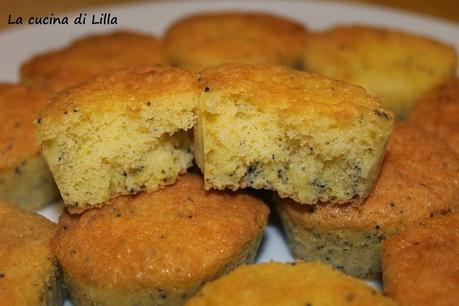 Dolci: Madeleine al limone e semi di papavero di Gordon Ramsay