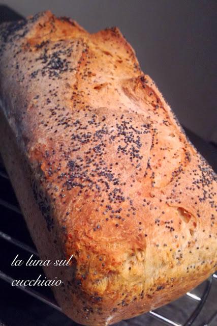 PANE IN CASSETTA CON ESUBERI DI PASTA MADRE