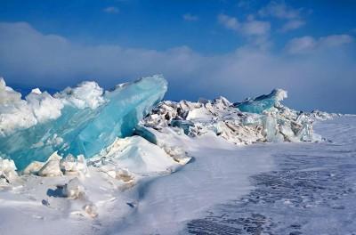 SIBERIA – Lo spettacolo del lago di ghiaccio turchese +Foto