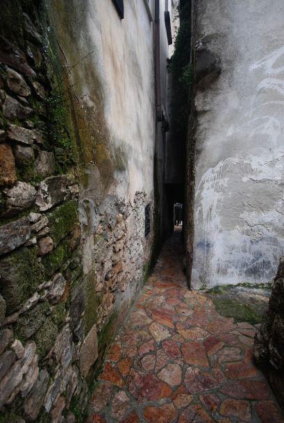 Il san Valentino di Vico del Gargano protettore degli agrumi Vicolo del Bacio