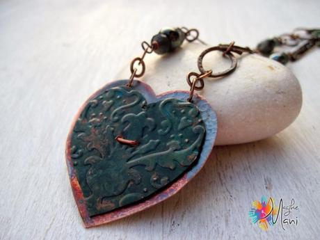 di rame, embossing, patina - Collana Hati