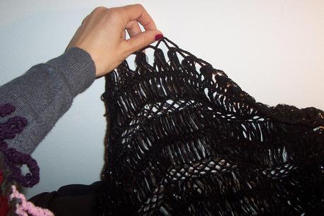 coprispalle nero a forcella, hairpin lace shrug