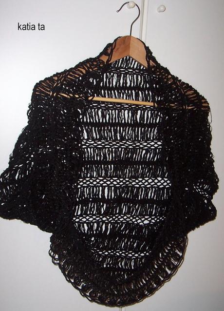 coprispalle nero a forcella, hairpin lace shrug