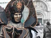 Carnevale maiuscola. maschera Venezia.