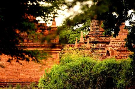 La Valle di Bagan in 15 Foto