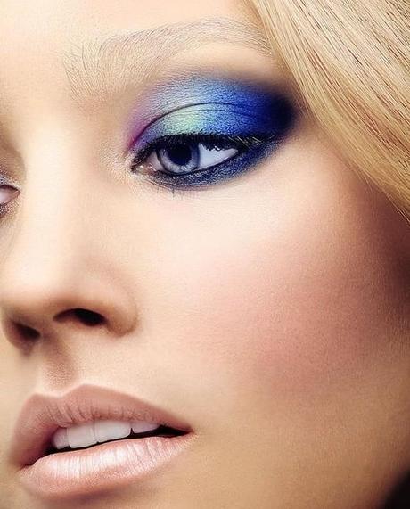 occhi azzurri make up blu