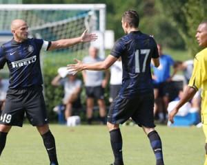 Inter, per Firenze ballottaggio tra Kuzmanovic-Cambiasso
