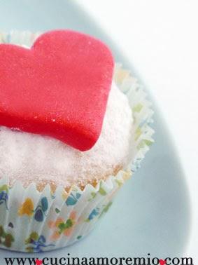 Cupcake per innamorati al cioccolato bianco