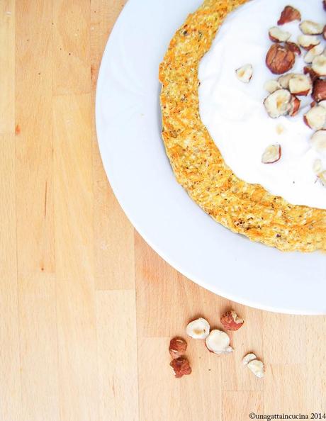 Carrot cake con nocciole e cocco (vegan - senza grassi - senza zucchero)