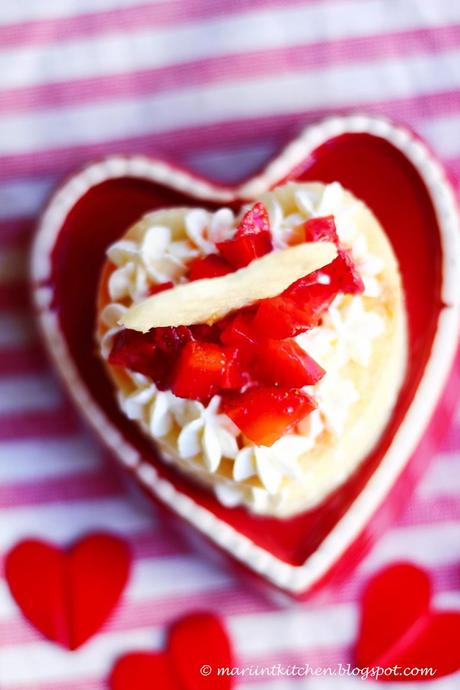 TORTINA SEMPLICISSIMA (E BELLISSIMA!!) PER FESTEGGIARE SAN VALENTINO....