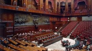 Abolite il Senato e fatela finita.