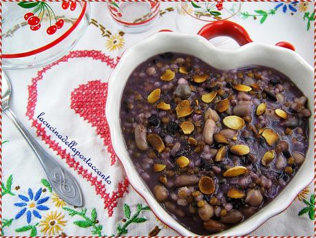 Zuppa di legumi e orzo con carote nere e scalogno