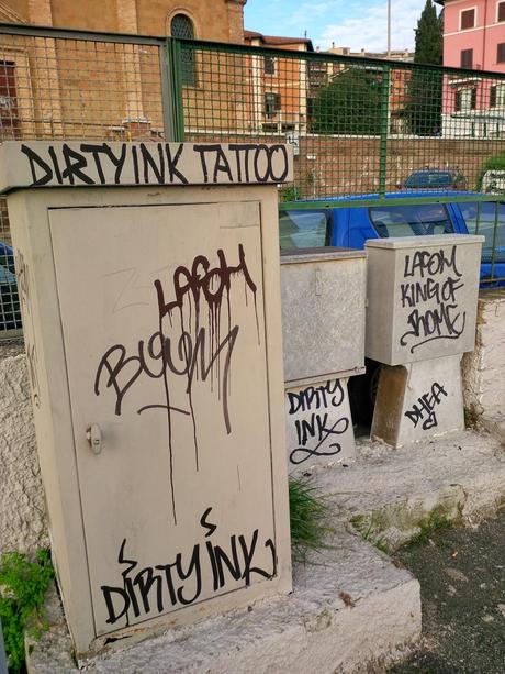 Lash Dirty Ink il tatuatore graffitaro che devasta da decenni Roma impunemente. Ennesimo dossier nel nostro archivio