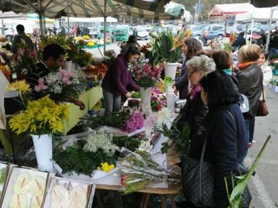 banco-fiori-cimitero