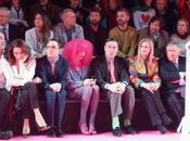 front-row Agatha Ruiz Prada, figlia Cósima Ramirez, grande parrucca fucsia