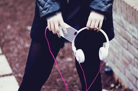 headphones, Pioneer, Coat, Sporty, Sneakers, Studs, Black, Panda, Beanie