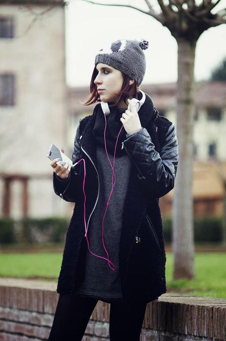 headphones, Pioneer, Coat, Sporty, Sneakers, Studs, Black, Panda, Beanie