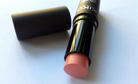 Kiko velvet touch creamy stick bush in O3 rosa corallo