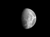 Dione posa Cassini
