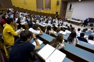 UNIVERSITA':A SAPIENZA PROTESTA CONTRO TEST E NUMERO CHIUSO