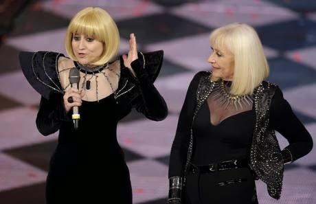 Sanremo 2014 / Inizio choc, poi è show: vincono le star