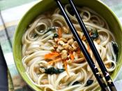 Zuppa udon miso alla nocciola: voglio andare Oriente