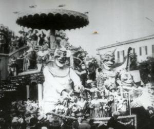 Carnevale di Viareggio 1929 - Luna Park di A.D'Arliano  -  1° premio carri di prima categoria