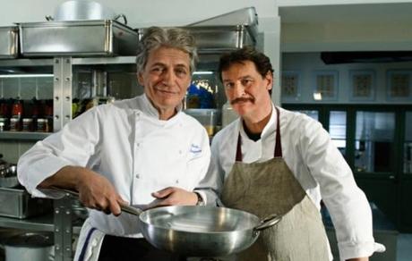 Giorgio Tirabassi e Fabrizio Bentivoglio protagonisti di Benvenuti a Tavola