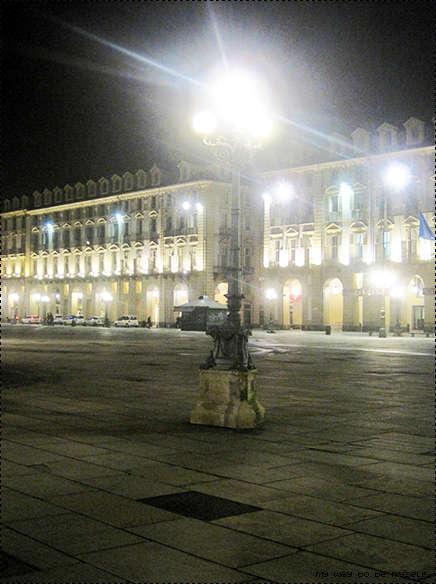 #valentinesday Pt II: NeroVinile Live @ Boccaccio80, Turin (Tartan, revival e una notte romantica sotto il cielo di Torino. Con tanto di cornetto :p)