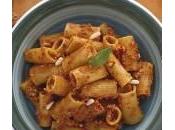 Ricette primi: rigatoni pesto pomodori secchi