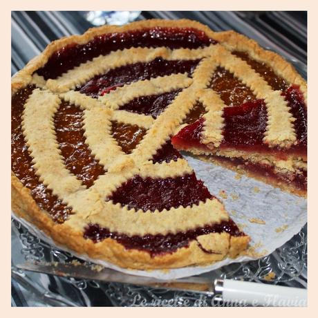 Crostata integrale con marmellata di fragole e fichi